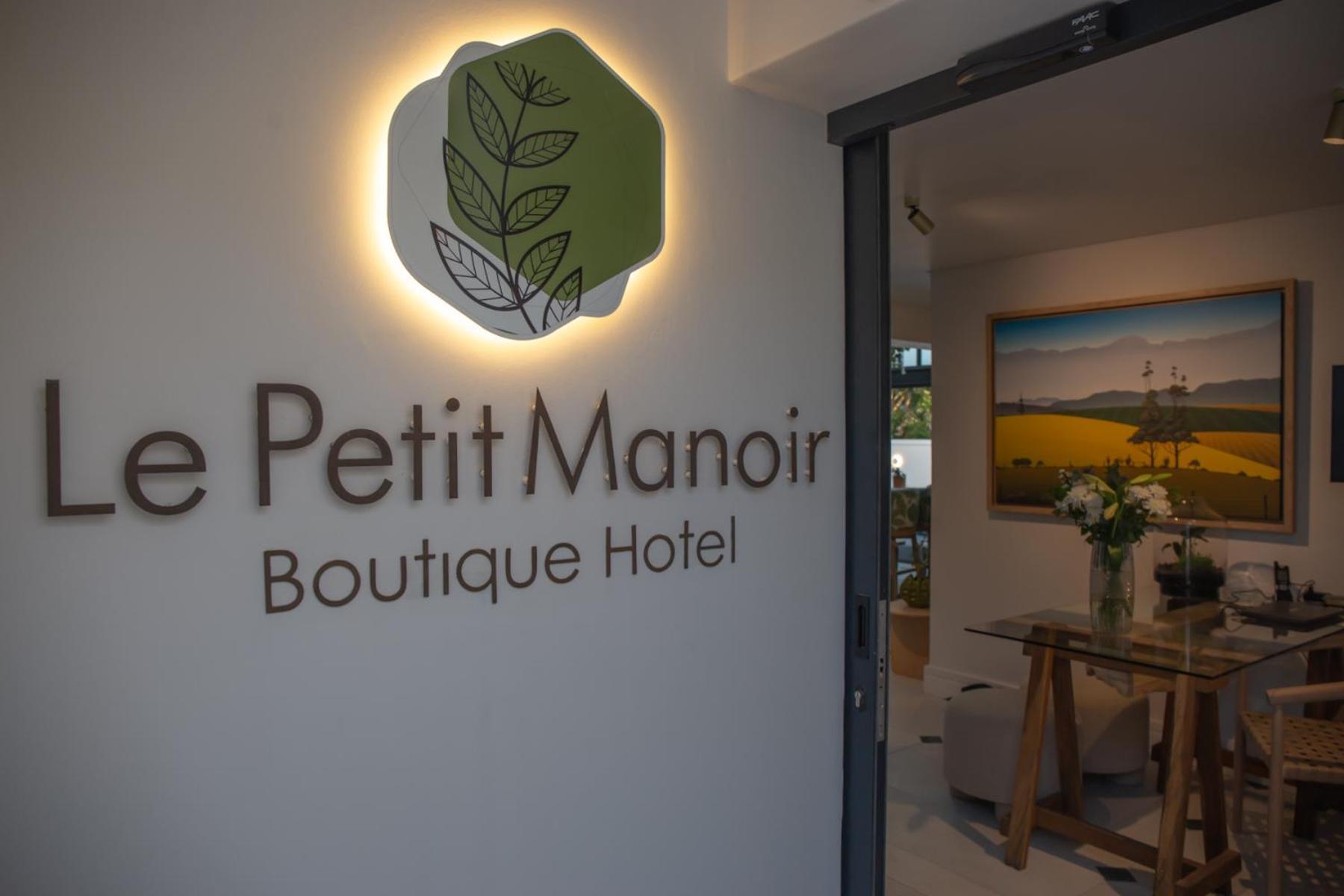 Le Petit Manoir Boutique Hotel فرانستشوك المظهر الخارجي الصورة