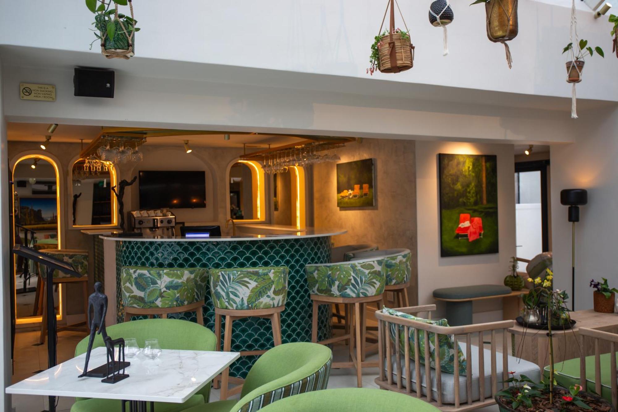 Le Petit Manoir Boutique Hotel فرانستشوك المظهر الخارجي الصورة