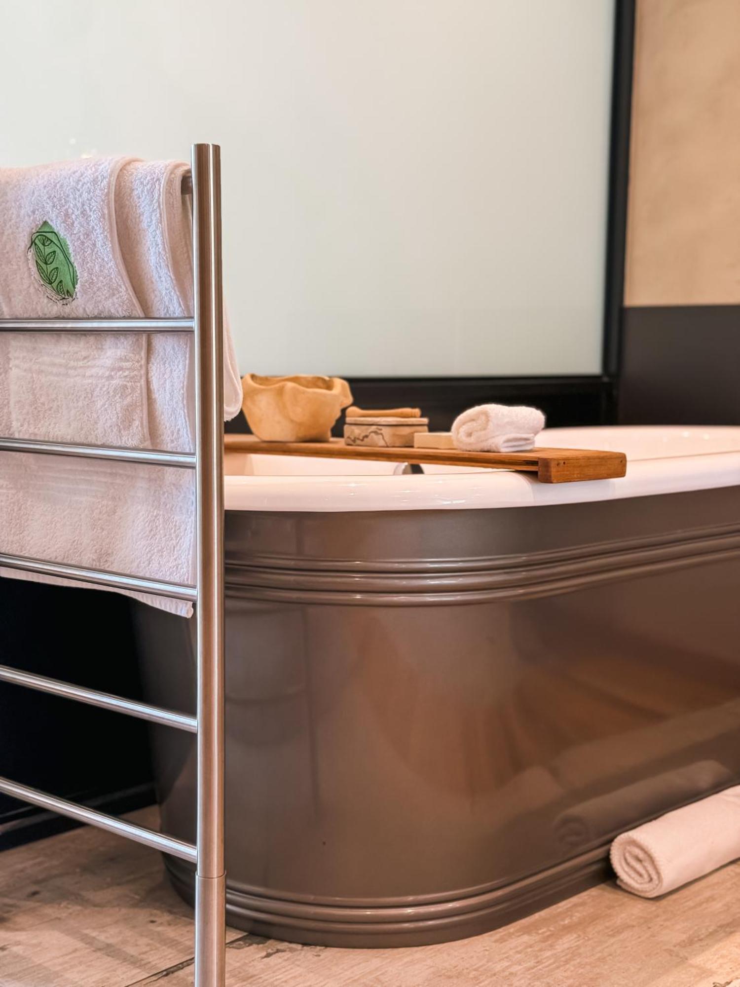 Le Petit Manoir Boutique Hotel فرانستشوك المظهر الخارجي الصورة