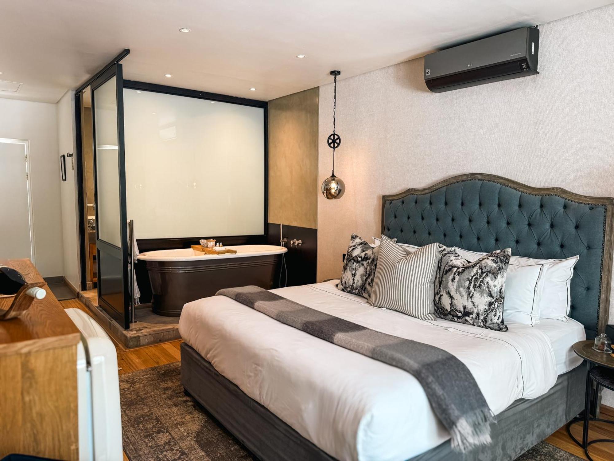 Le Petit Manoir Boutique Hotel فرانستشوك المظهر الخارجي الصورة