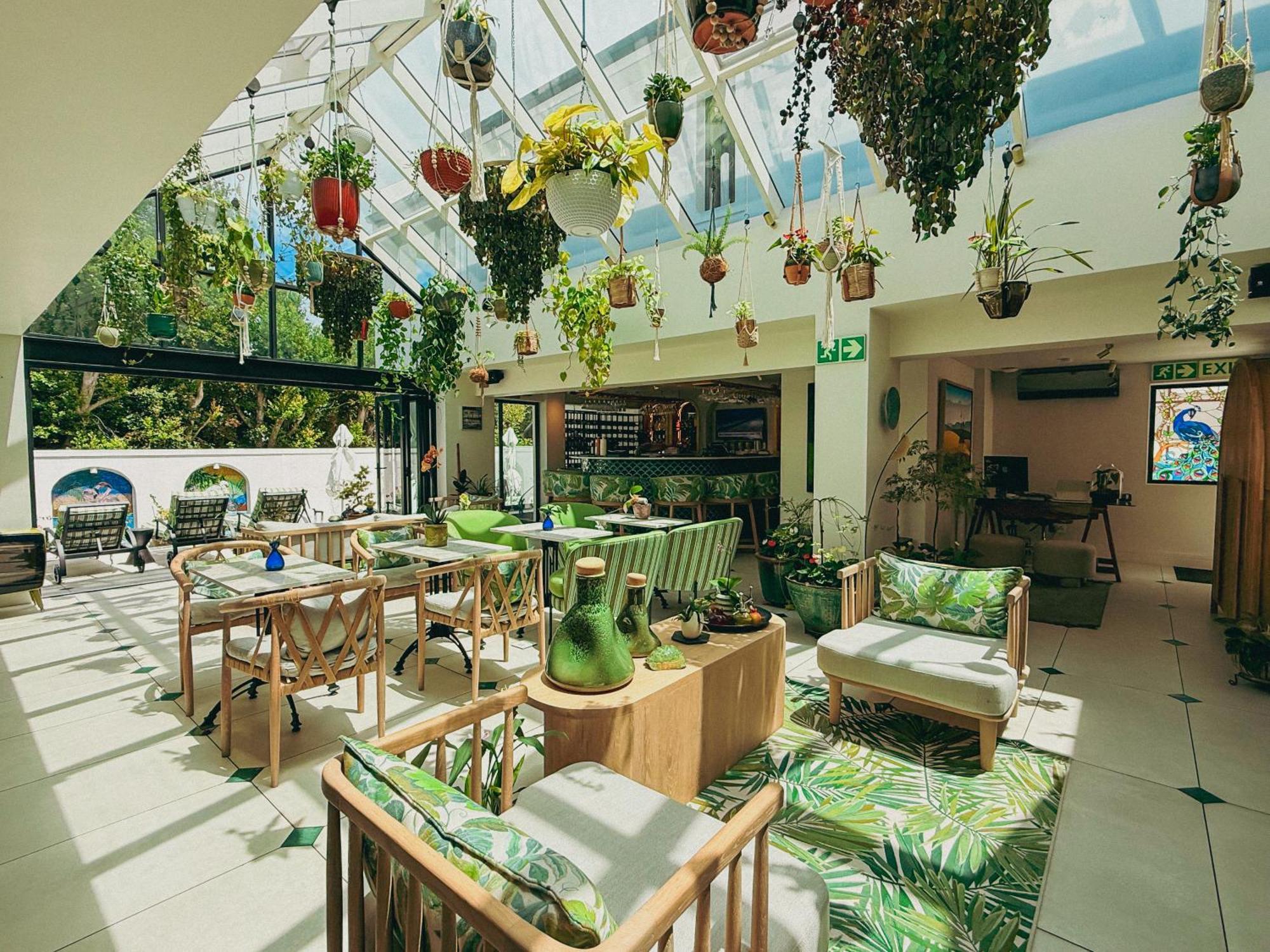 Le Petit Manoir Boutique Hotel فرانستشوك المظهر الخارجي الصورة