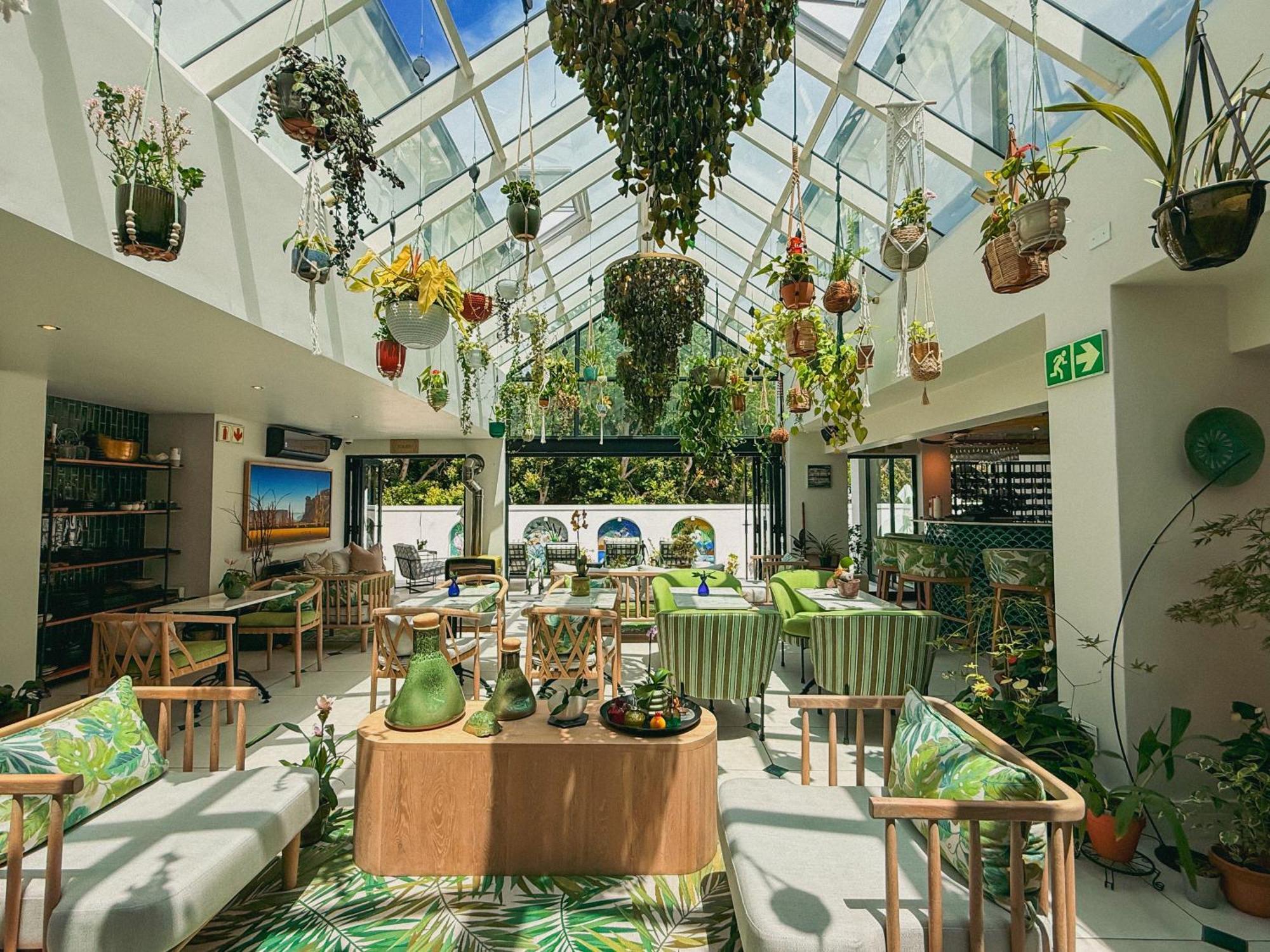 Le Petit Manoir Boutique Hotel فرانستشوك المظهر الخارجي الصورة