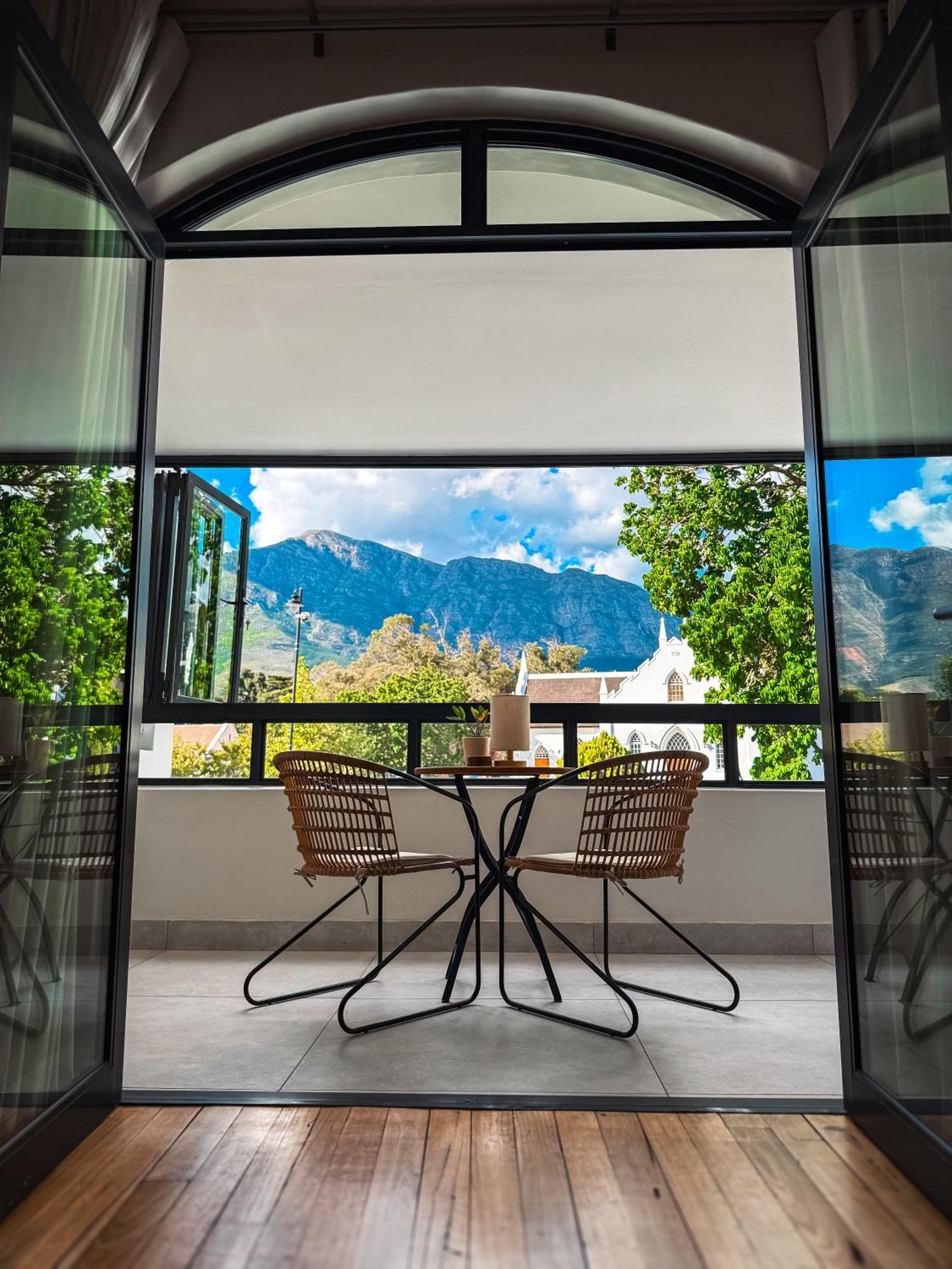 Le Petit Manoir Boutique Hotel فرانستشوك المظهر الخارجي الصورة